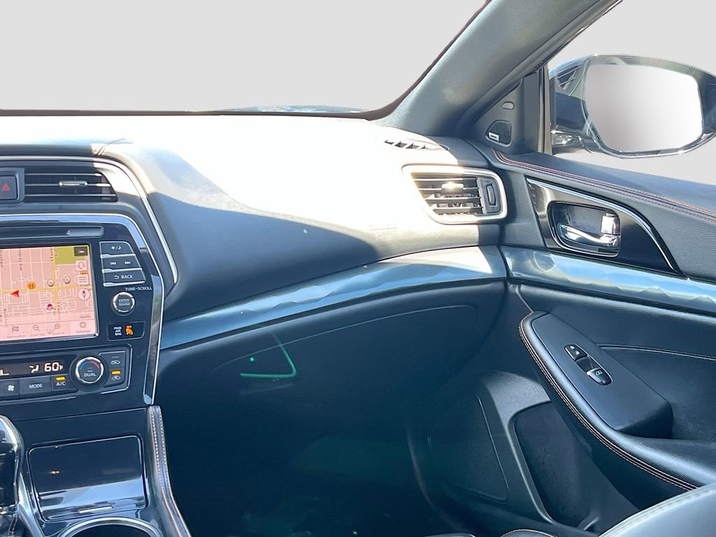Used 2021 Nissan Maxima SR w/ Sport Mat Group FWD image 25