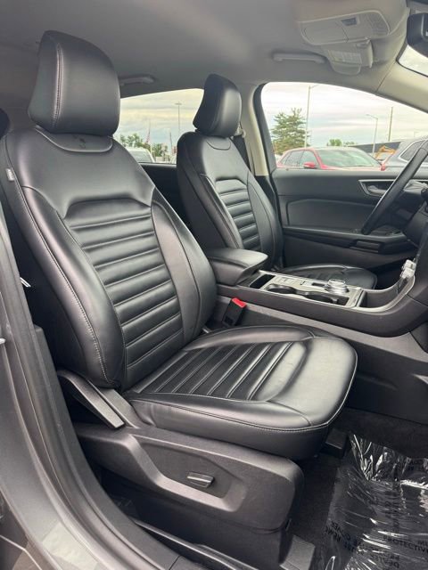 Used 2024 Ford Edge SEL AWD/4WD image 25