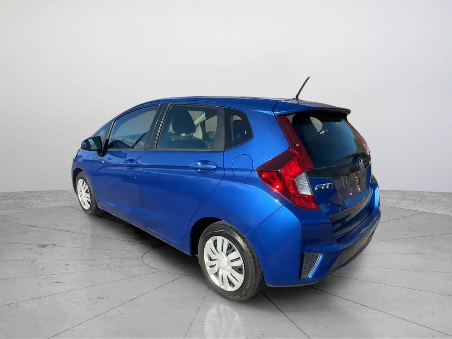 Used 2016 Honda Fit LX image 3