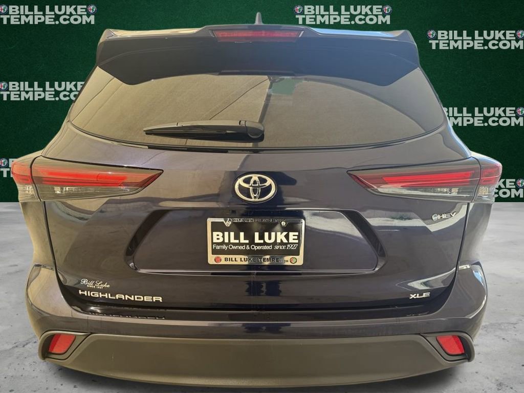 Used 2025 Toyota Highlander XLE image 7