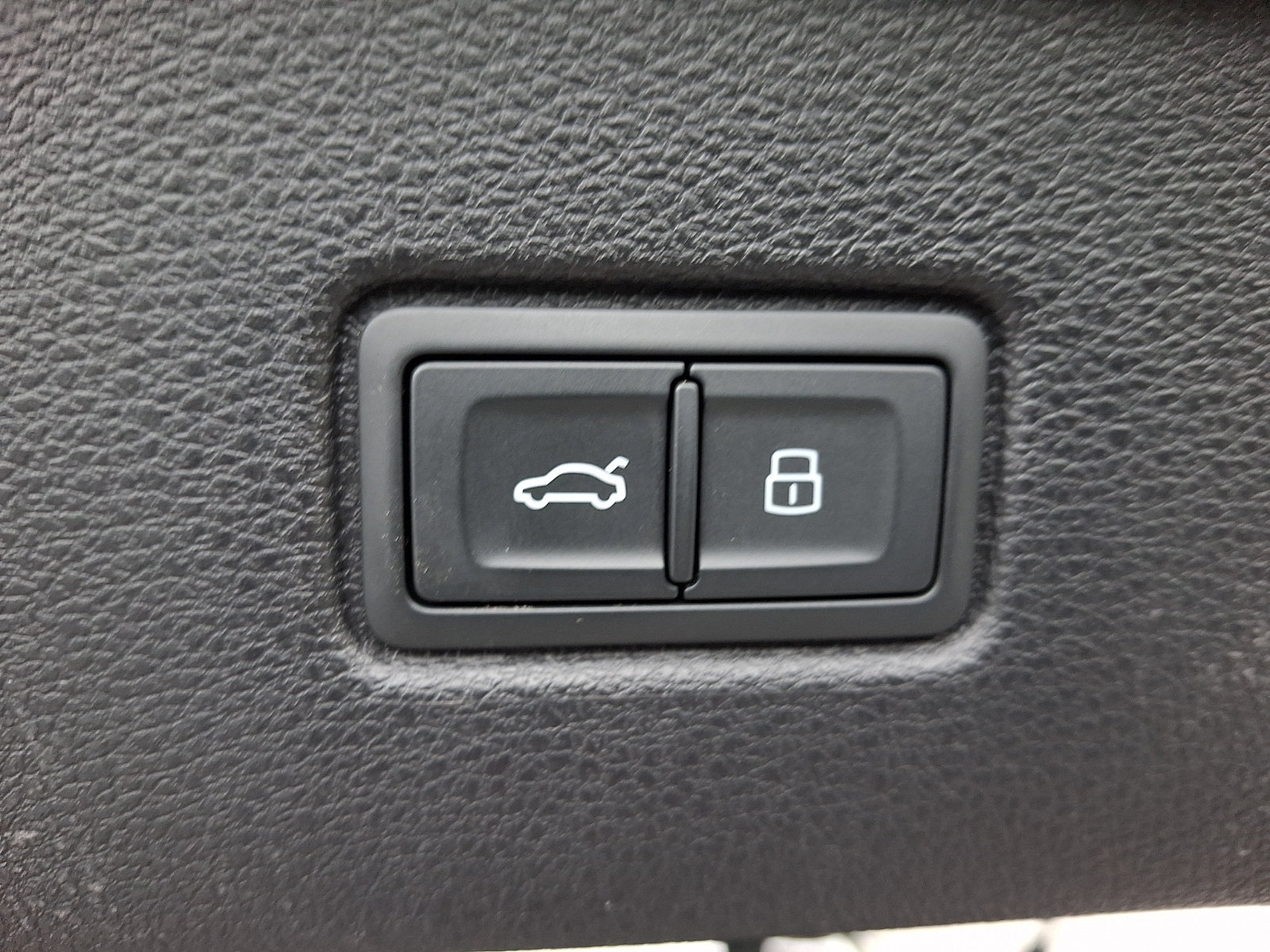 Used 2024 Audi Q7 3.0T Prestige AWD/4WD image 30
