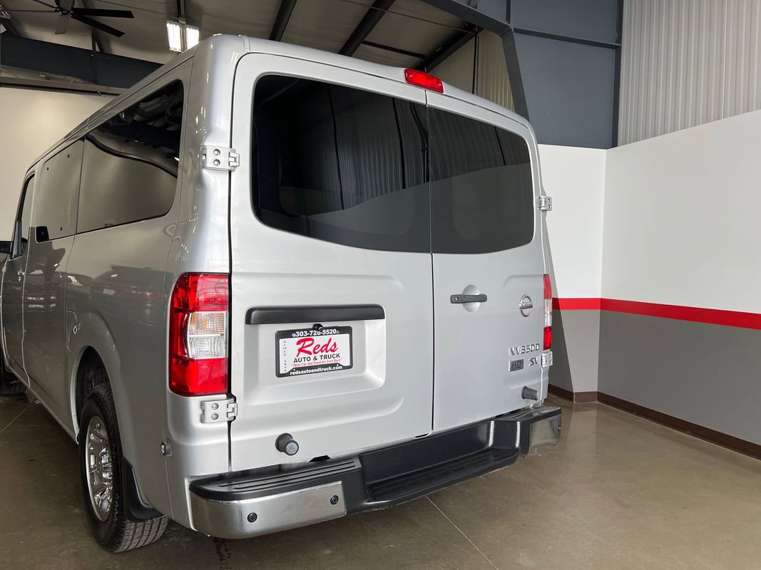 Used 2017 Nissan NV 3500 SV image 30