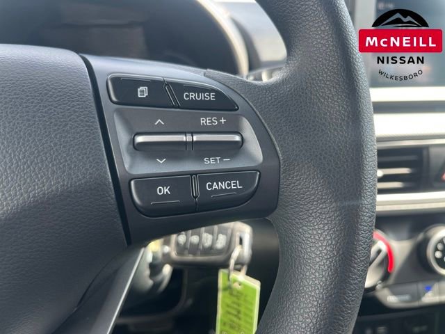 Used 2020 Hyundai Kona SE image 28