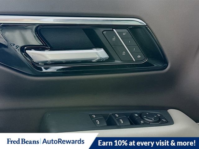 New 2026 Chevrolet Suburban LT w/ Comfort Package image 17