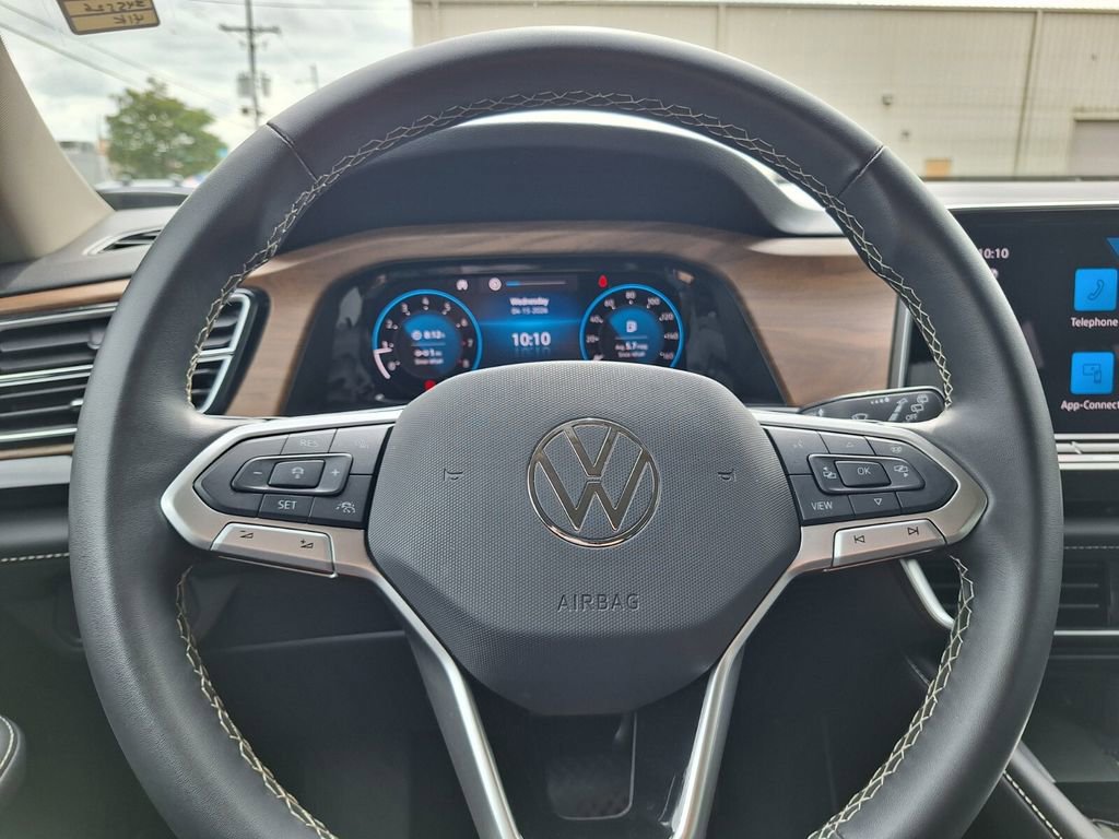 Used 2025 Volkswagen Atlas SE FWD image 18