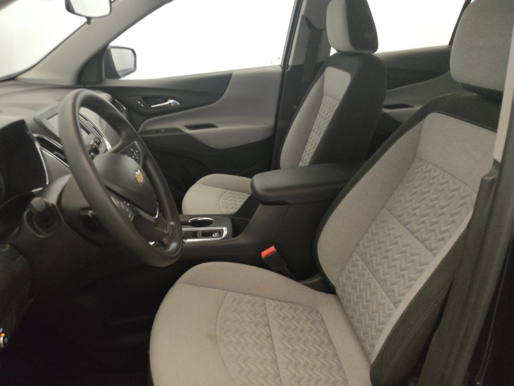 Used 2023 Chevrolet Equinox LS FWD image 17