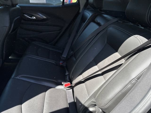 Used 2022 GMC Terrain SLT w/ Tech Package AWD/4WD image 8