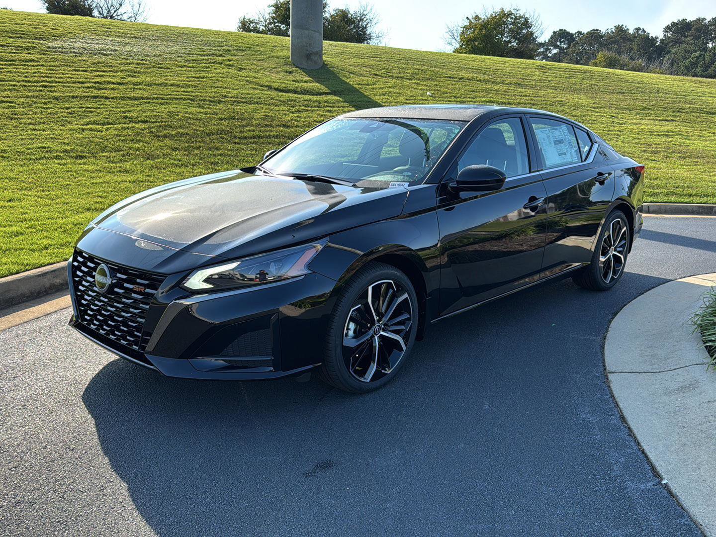 New 2025 Nissan Altima 2.5 SR w/ SR Premium Package