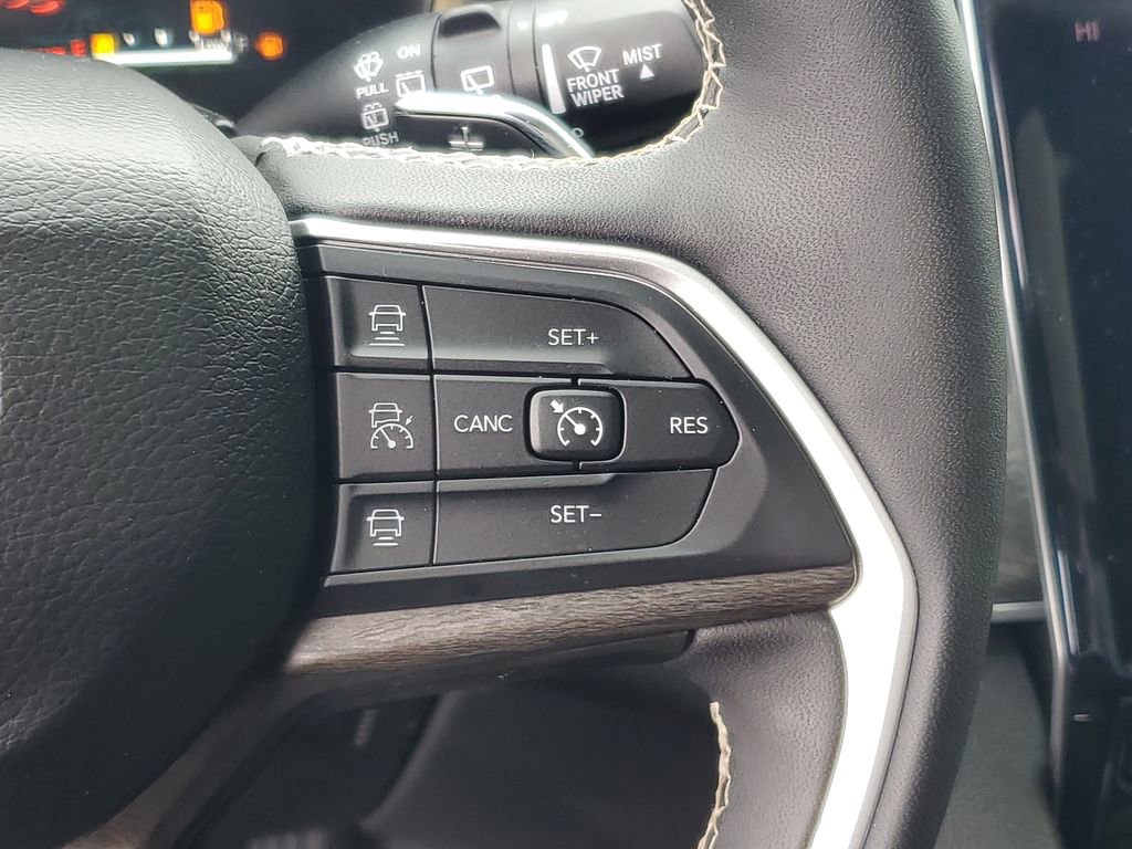 Used 2025 Jeep Grand Cherokee Limited 4xe image 18