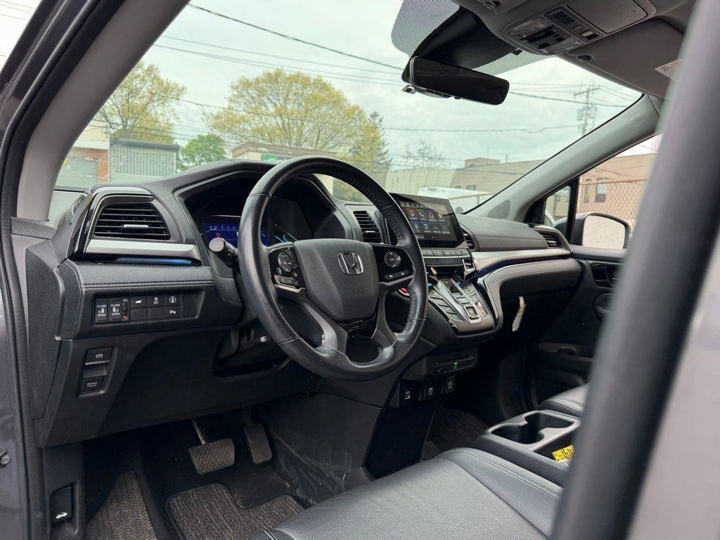 Used 2023 Honda Odyssey Touring image 24