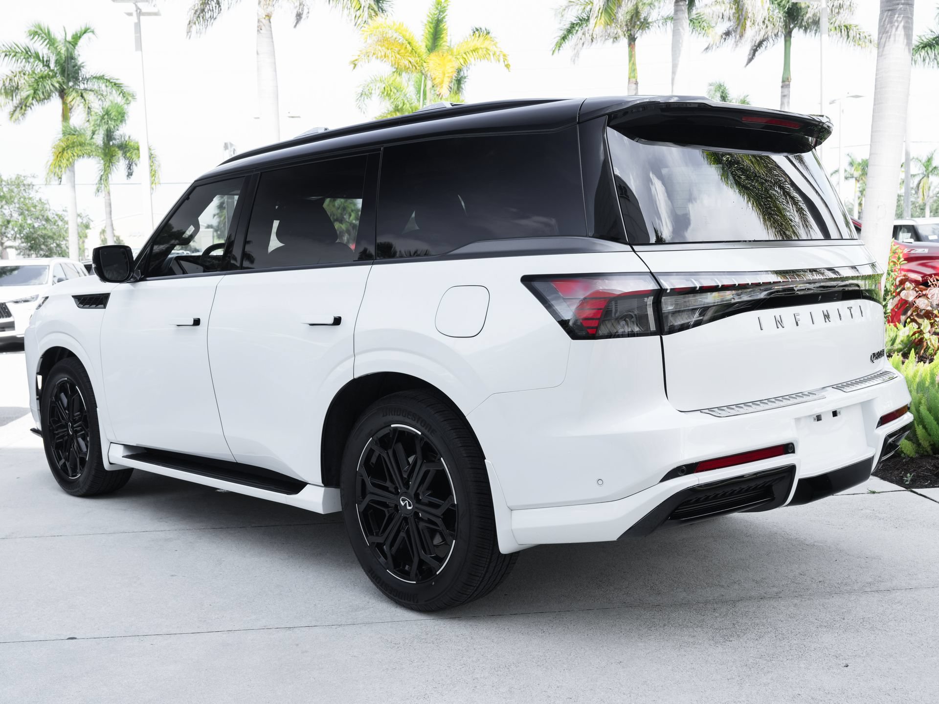 Used 2026 INFINITI QX80 4WD w/ Sport Exterior Package image 8