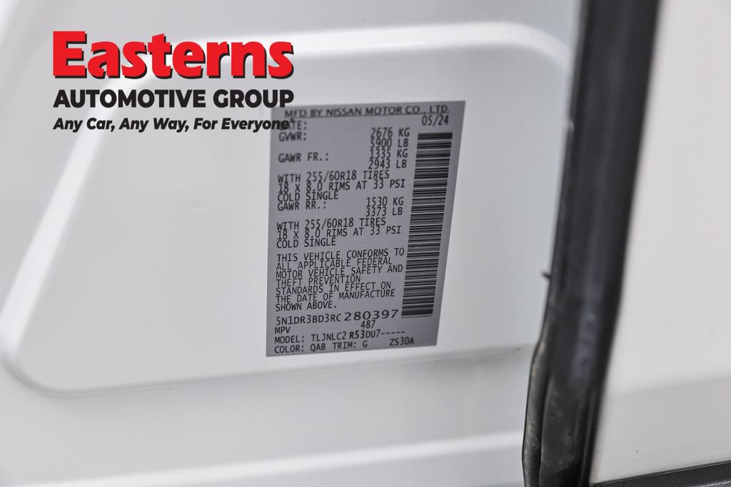 Used 2024 Nissan Pathfinder SV w/ SV Premium Package AWD/4WD image 39