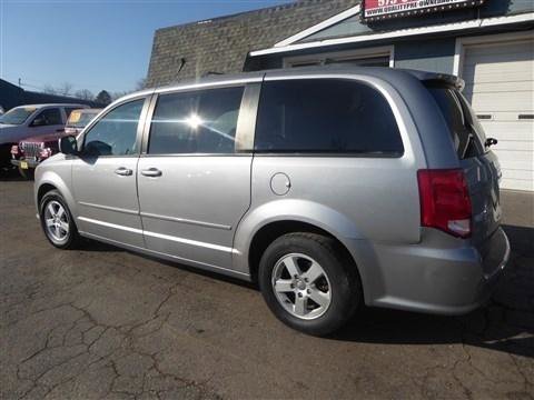 Used 2013 Dodge Grand Caravan SXT FWD image 8