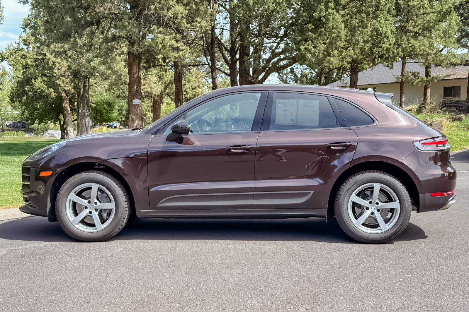 Used 2021 Porsche Macan AWD/4WD image 8