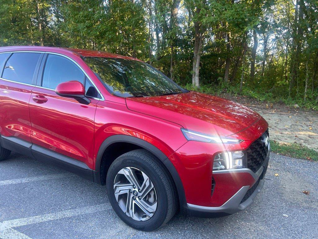 Used 2023 Hyundai Santa Fe SE w/ Cargo Package AWD/4WD image 4