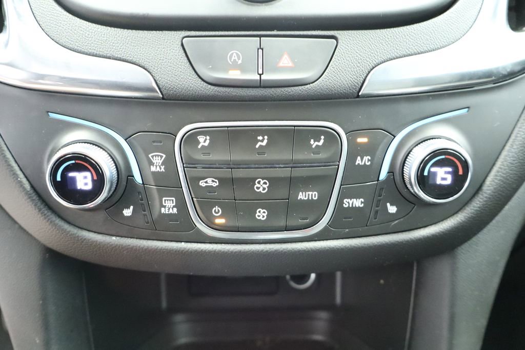 Used 2023 Chevrolet Equinox LT w/ Driver Convenience Package AWD/4WD image 43