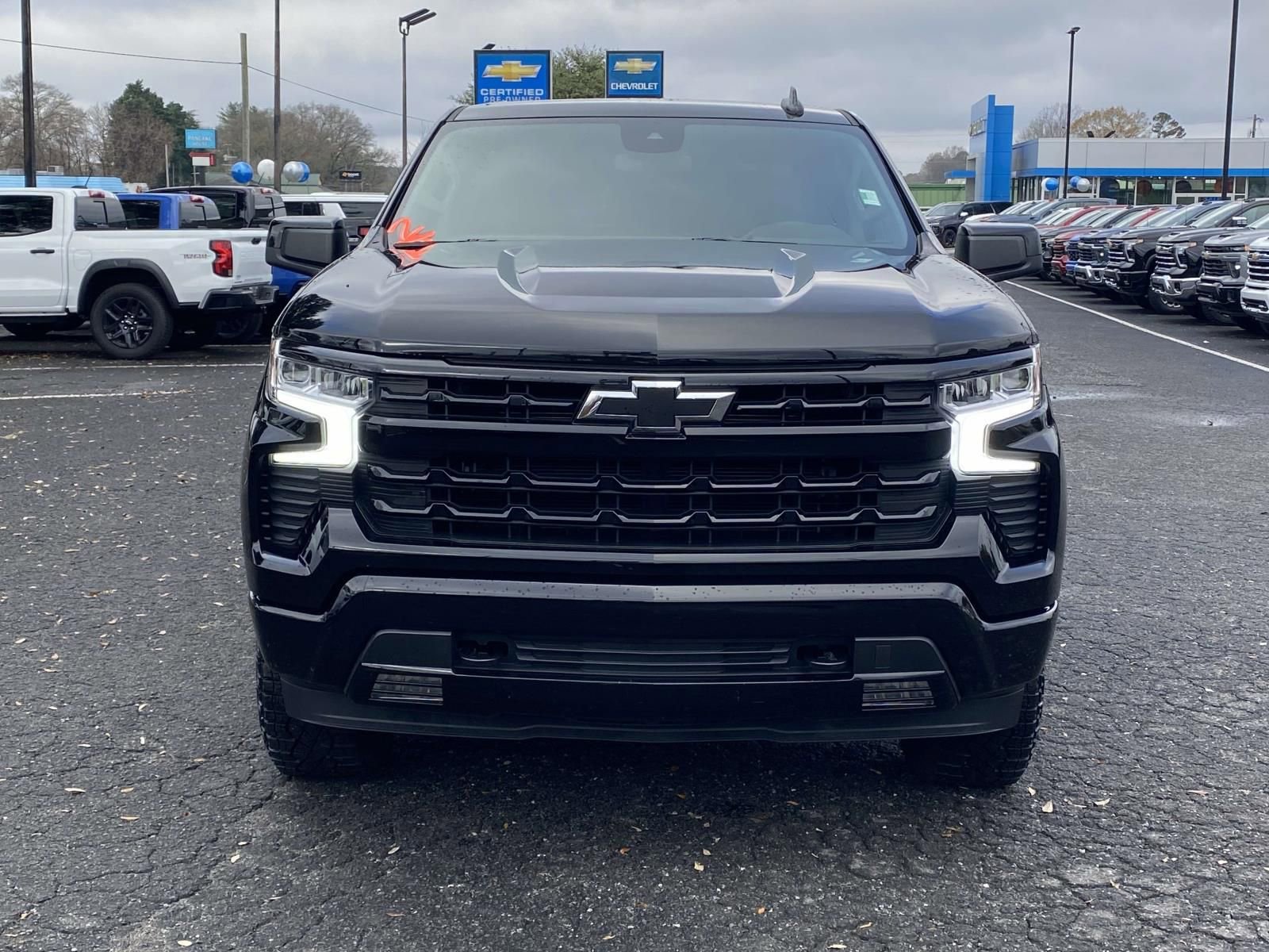 Used 2024 Chevrolet Silverado 1500 RST AWD/4WD image 2