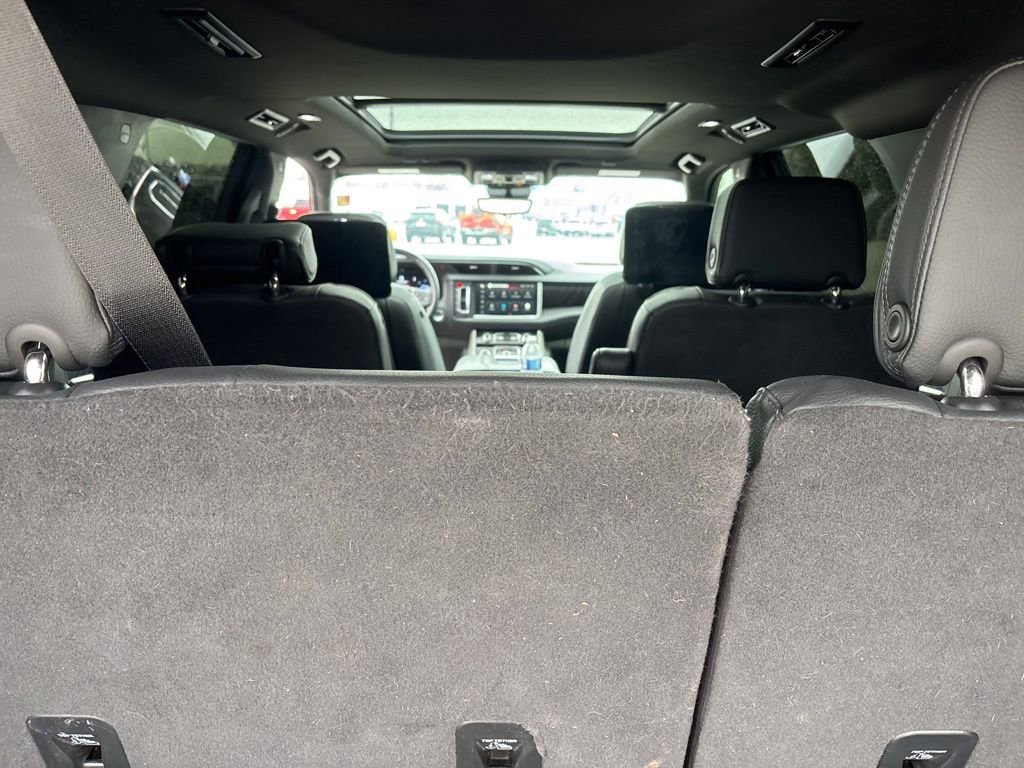 Used 2024 GMC Yukon Denali w/ Advanced Technology Package image 27