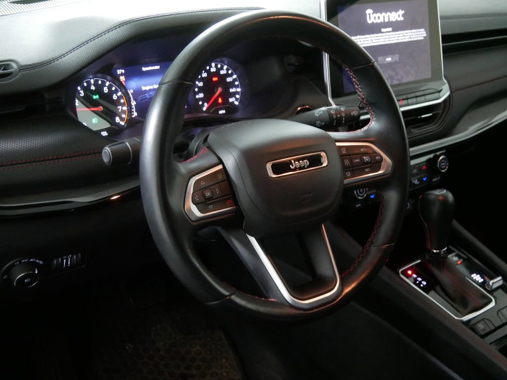 Used 2022 Jeep Compass Trailhawk w/ Trailhawk Convenience Group image 15