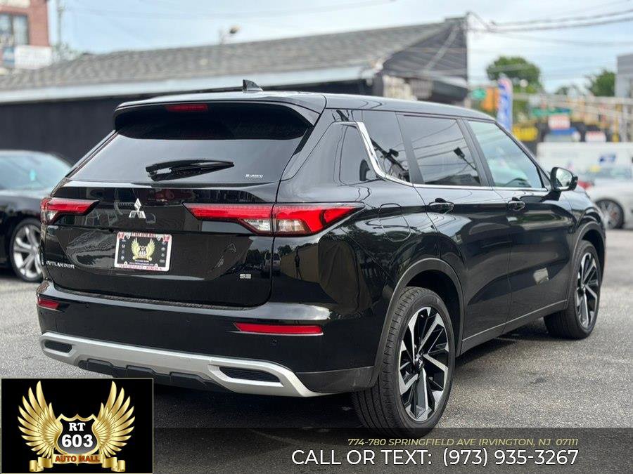 Used 2024 Mitsubishi Outlander AWD image 6