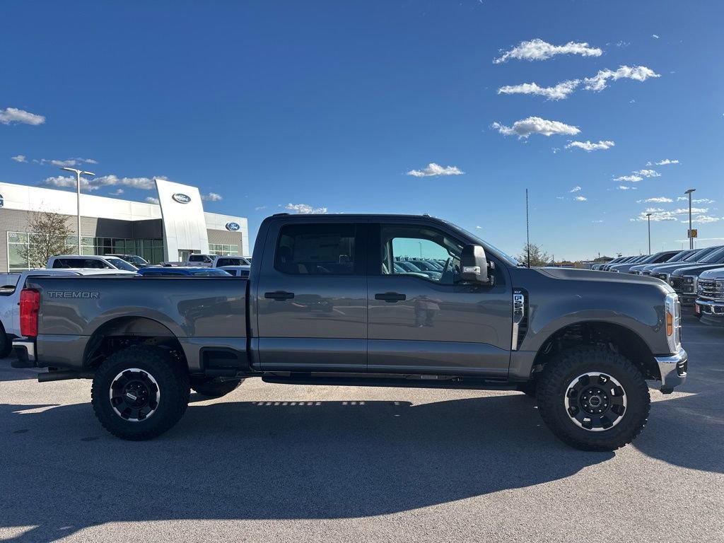 New 2026 Ford F250 XLT w/ Tremor Off-Road Package image 9