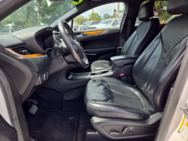 Used 2019 Lincoln MKC Reserve w/ MKC Technology Package FWD image 13