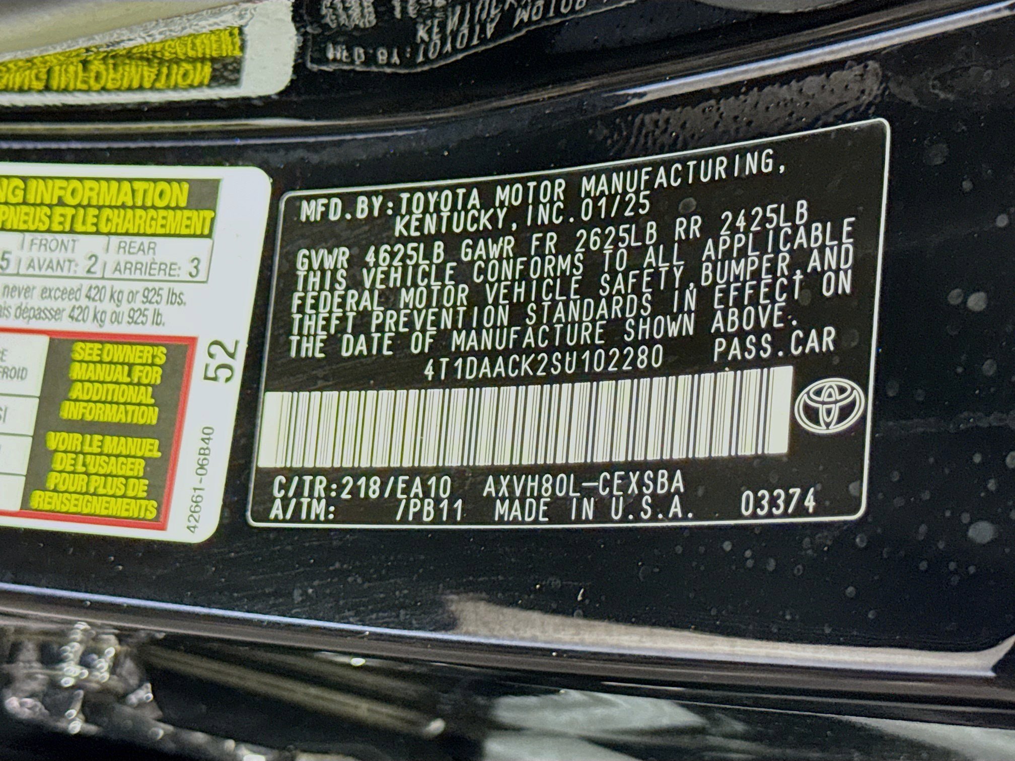 Used 2025 Toyota Camry SE w/ Convenience Package image 40