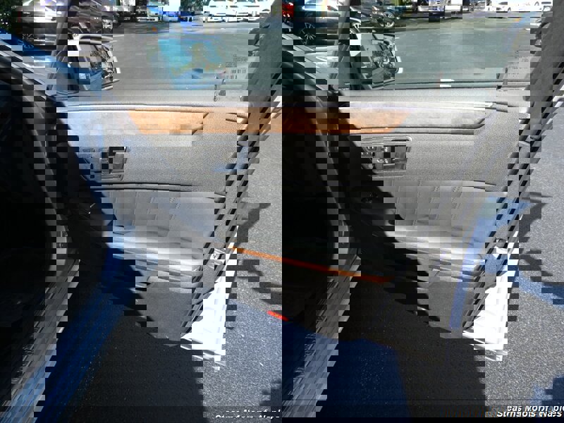 Used 2013 Mercedes-Benz E 350 4MATIC Wagon image 48