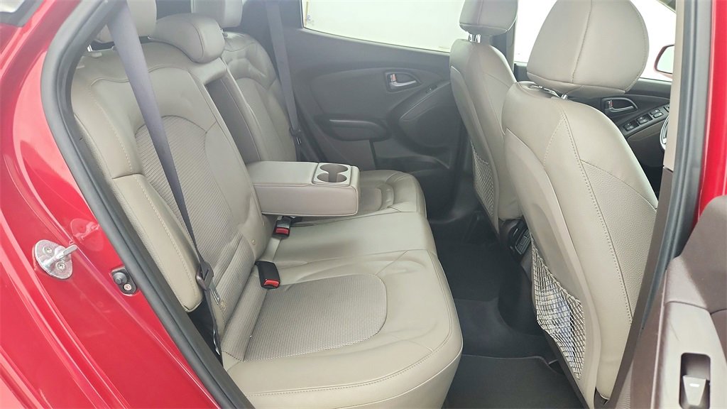 Used 2015 Hyundai Tucson SE image 31