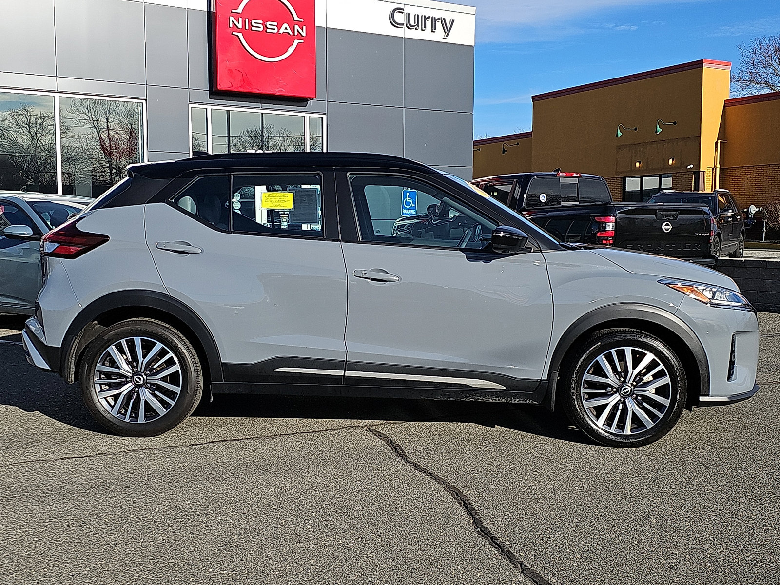 Certified 2023 Nissan Kicks SR w/ SR Premium Package image 7