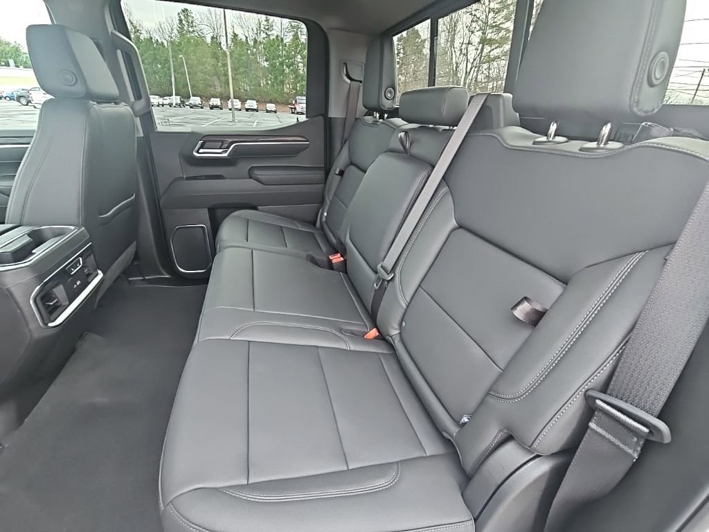New 2026 GMC Sierra 1500 SLT w/ SLT Premium Plus Package image 15
