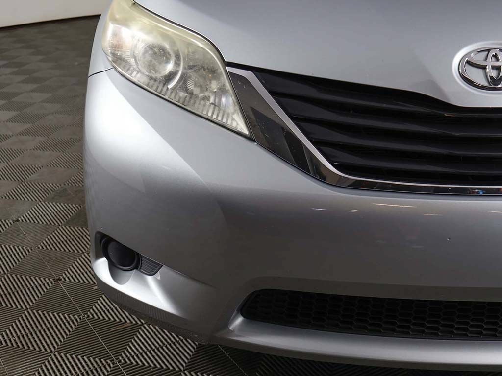 Used 2011 Toyota Sienna LE w/ Towing Pkg FWD image 10