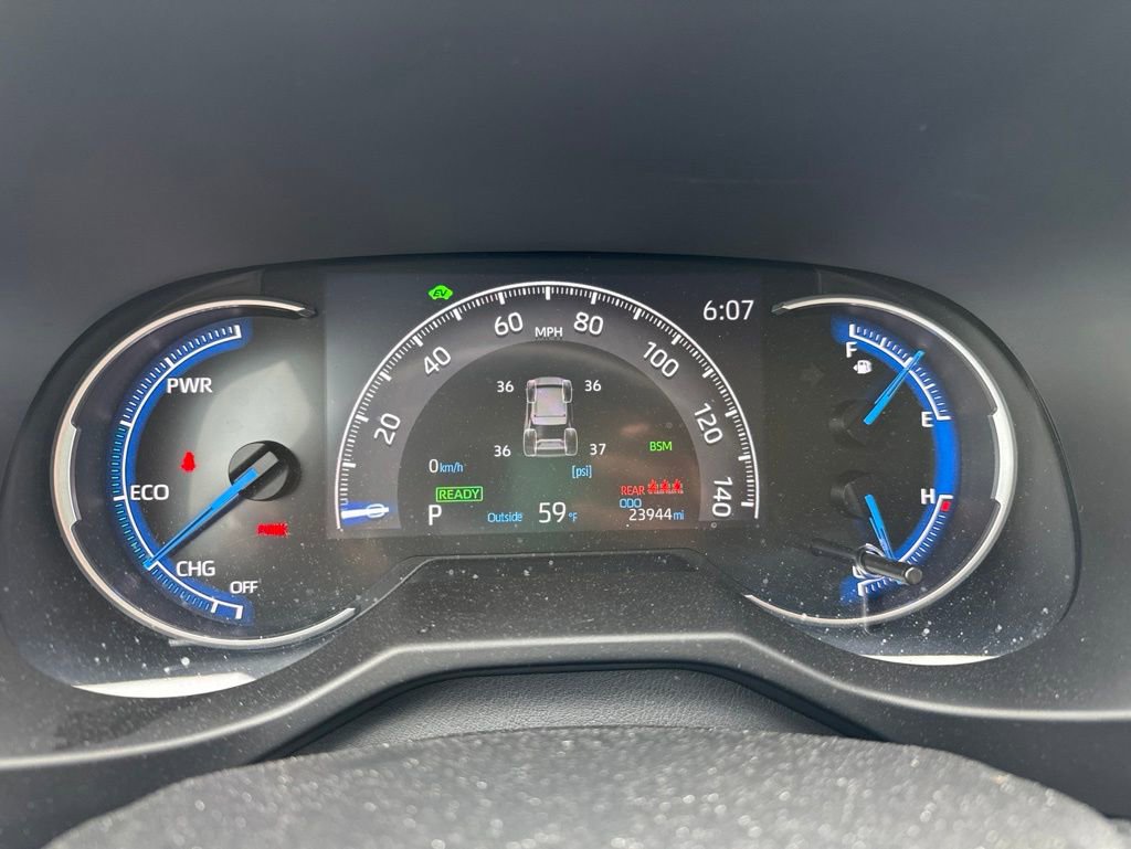 Used 2023 Toyota RAV4 XLE AWD/4WD image 15