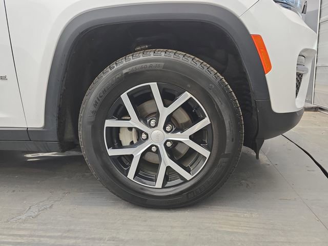 Used 2024 Jeep Grand Cherokee Limited image 12