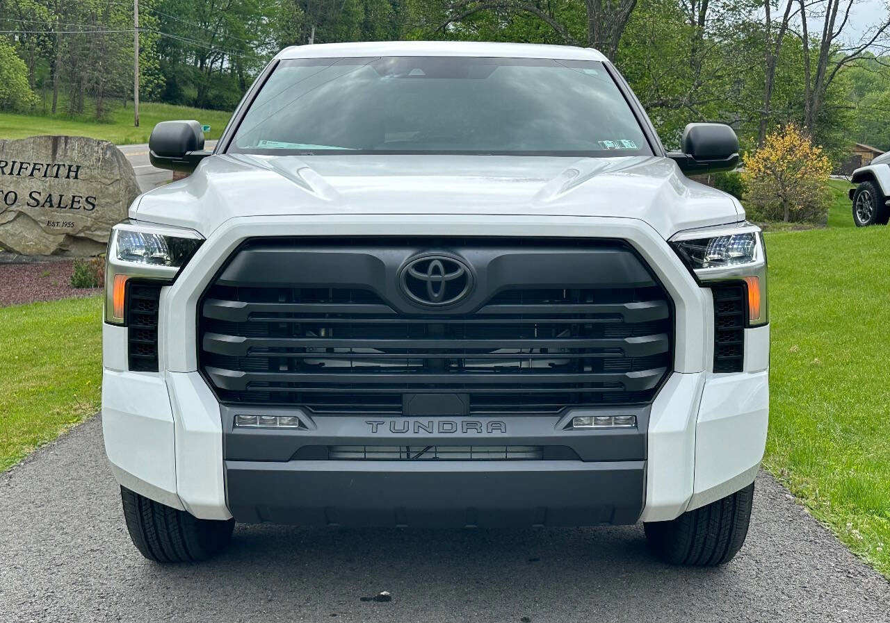 Used 2025 Toyota Tundra SR5 AWD/4WD image 3