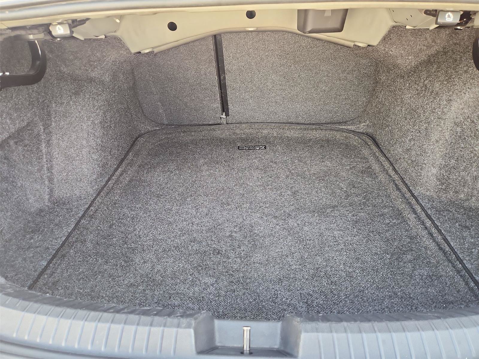 Used 2019 Volkswagen Jetta GLI FWD image 23