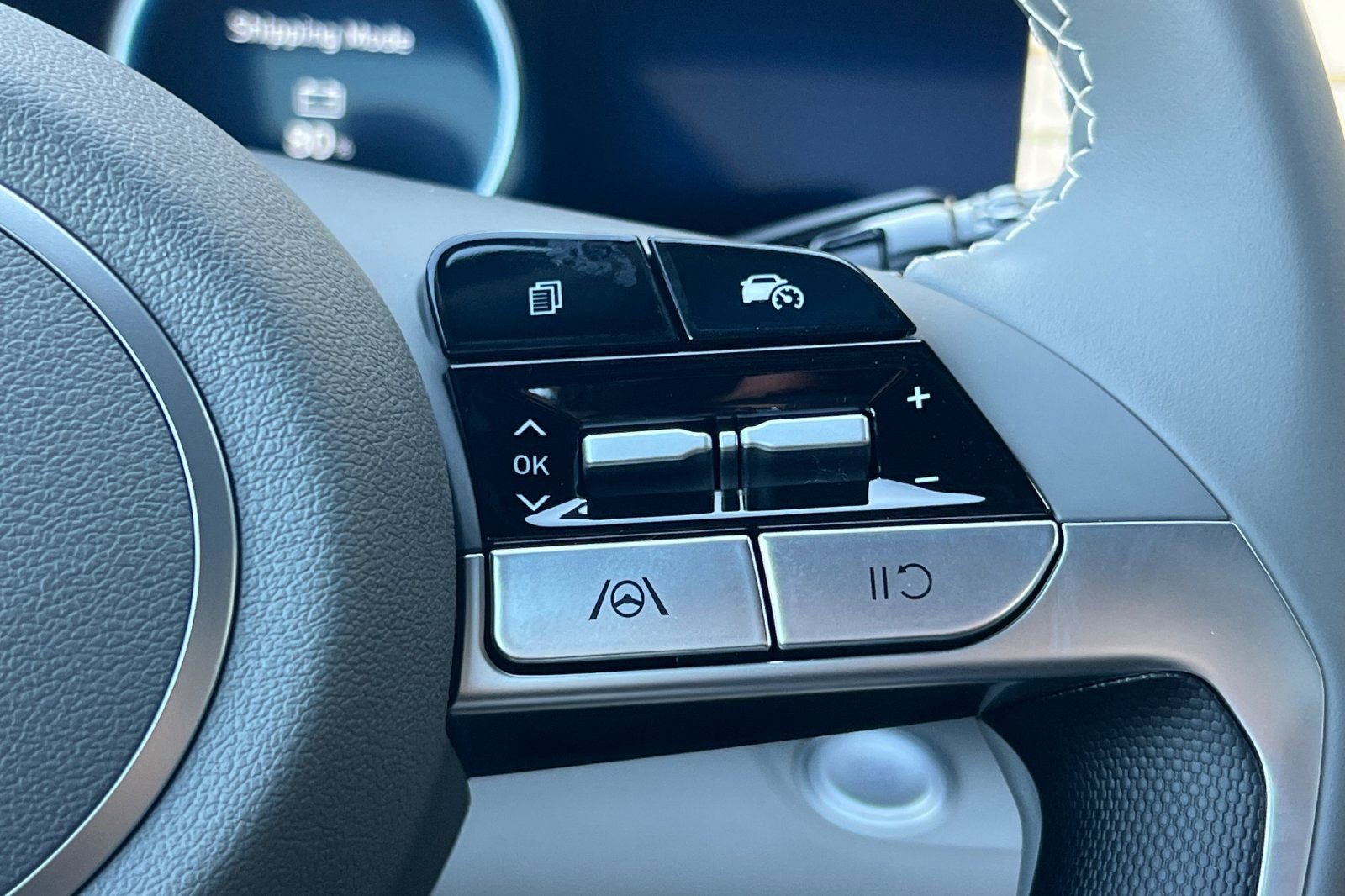 Used 2025 Hyundai Elantra SEL image 31