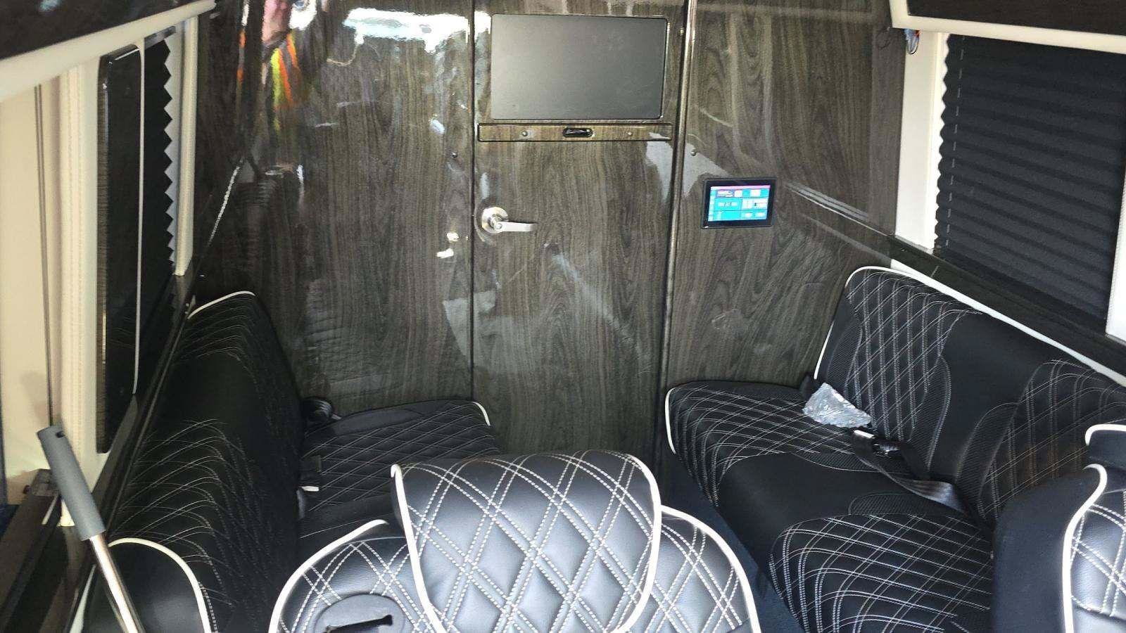 Used 2023 Mercedes-Benz Sprinter 3500 image 4