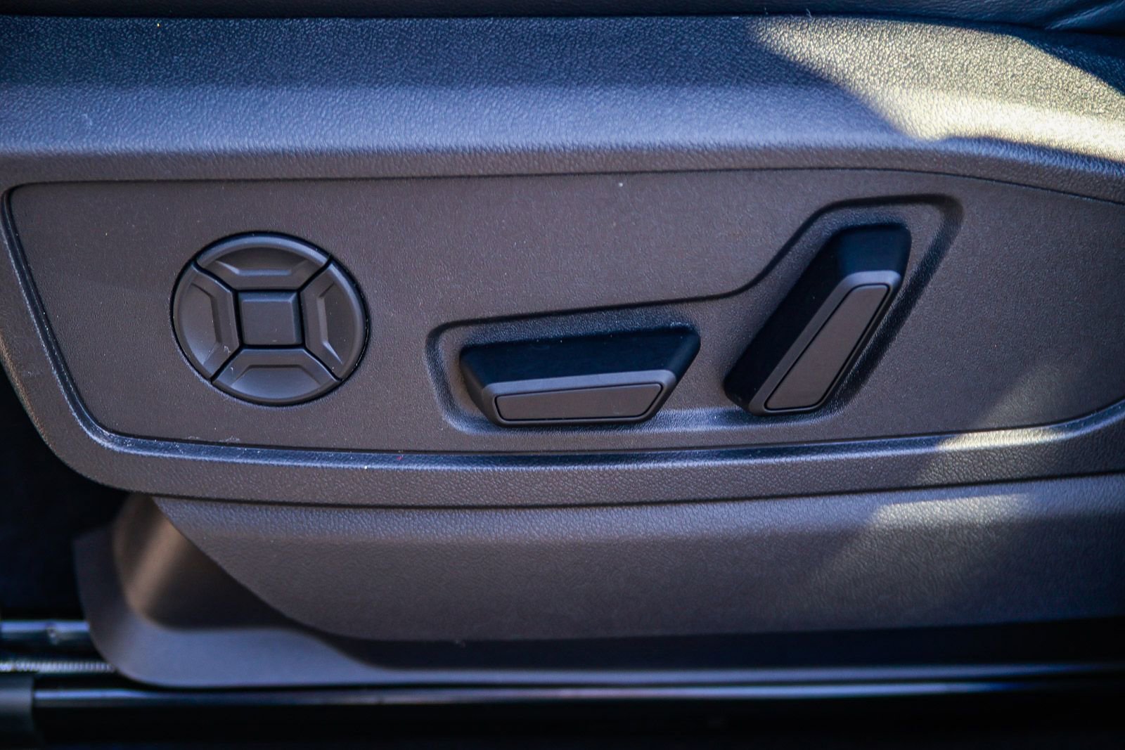 Certified 2025 Audi Q5 Prestige image 23