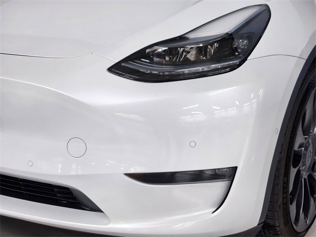 Used 2022 Tesla Model Y Performance image 11