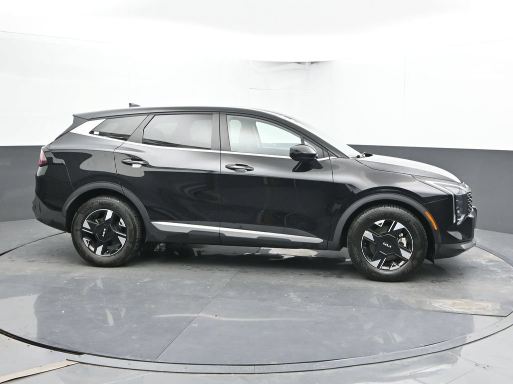 Used 2026 Kia Sportage LX FWD image 4