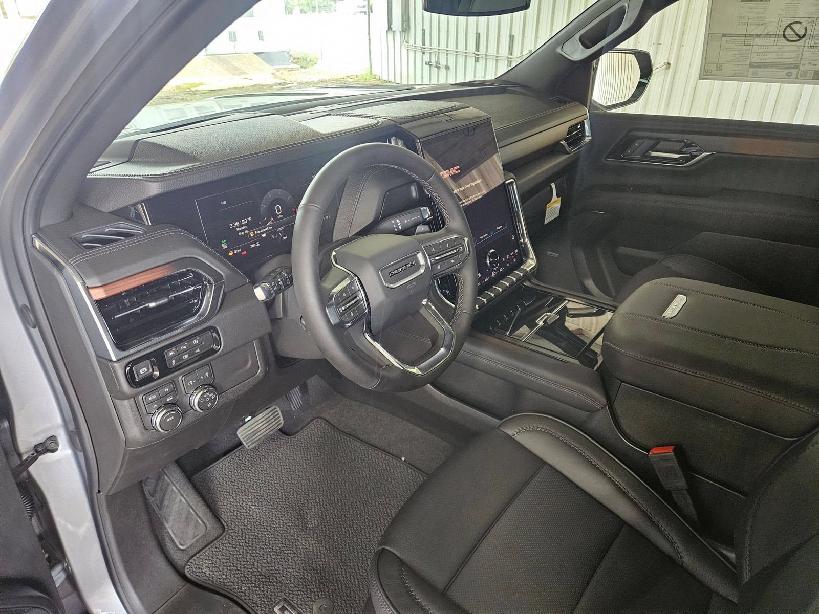 New 2026 GMC Yukon Denali AWD/4WD image 11