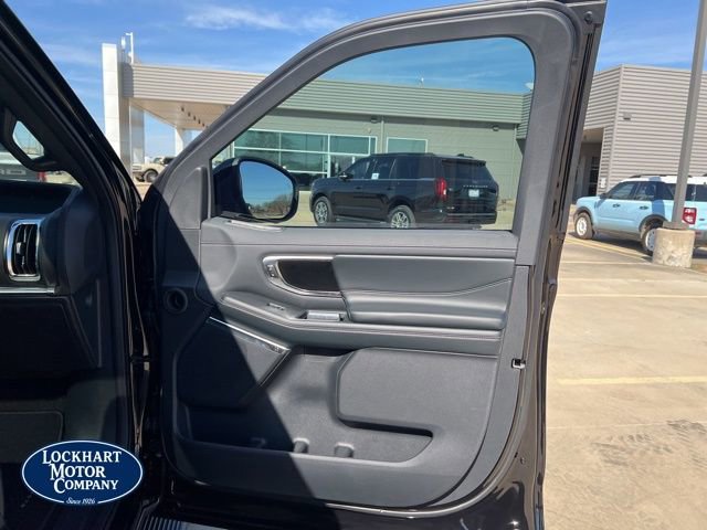 New 2026 Ford Expedition Platinum w/ Stealth Appearance Package image 25