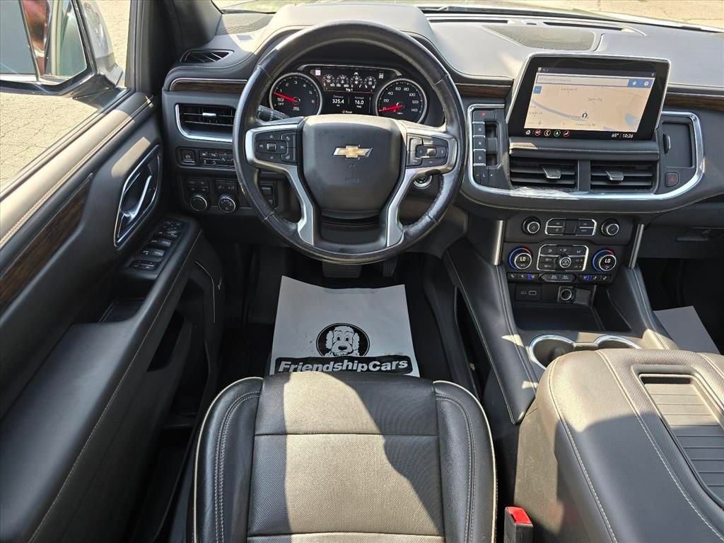 Used 2021 Chevrolet Tahoe Premier w/ Premium Package image 3