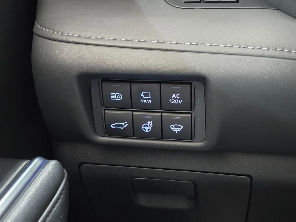 Used 2022 Toyota Highlander Limited AWD/4WD image 20