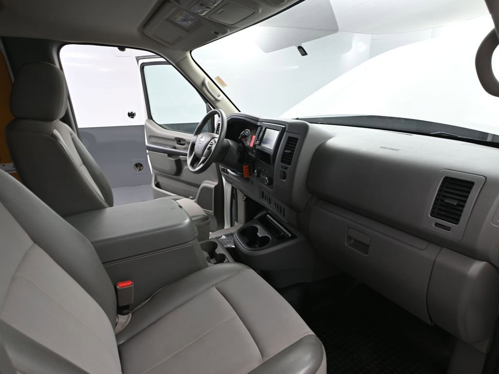 Used 2019 Nissan NV 2500 SV image 42
