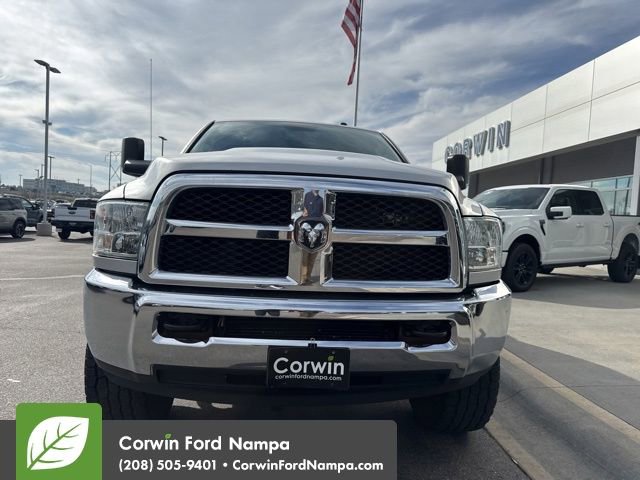 Used 2016 RAM 3500 Tradesman w/ Chrome Appearance Group AWD/4WD image 2
