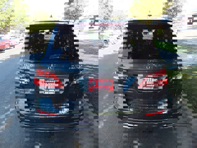 Used 2012 Mercedes-Benz ML 350 BlueTEC 4MATIC image 34