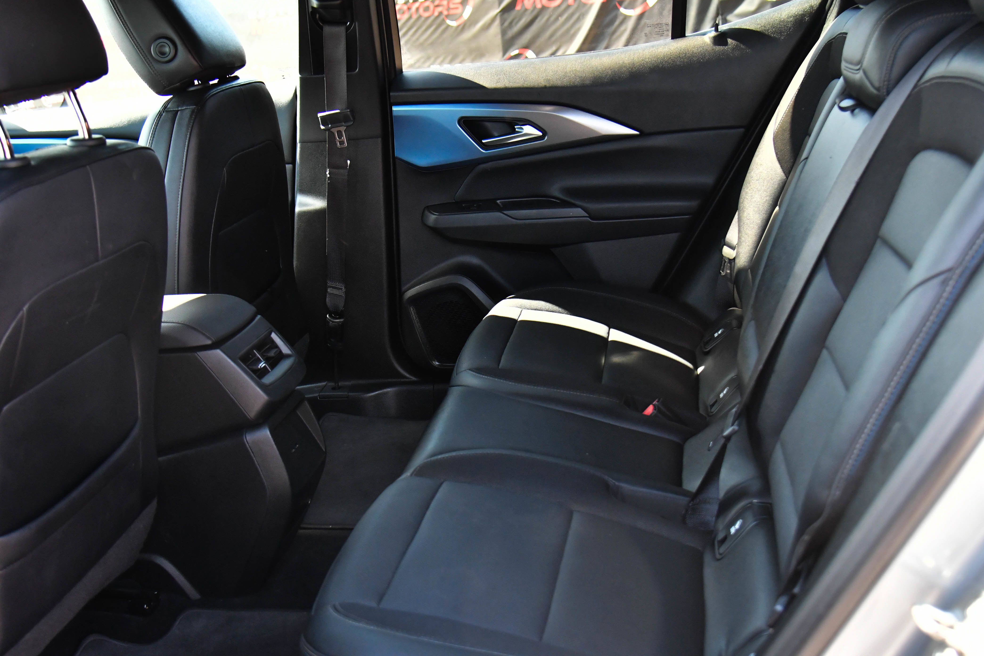 Used 2025 Chevrolet Equinox EV LT w/ Convenience Package FWD image 44