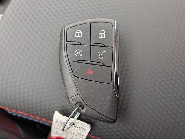 New 2026 Chevrolet Equinox RS w/ Convenience Package III FWD image 33